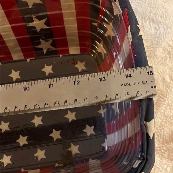 Longaberger 15” l basket with plastic and Stars and Stripes cloth liners. - Picture 4 of 7
